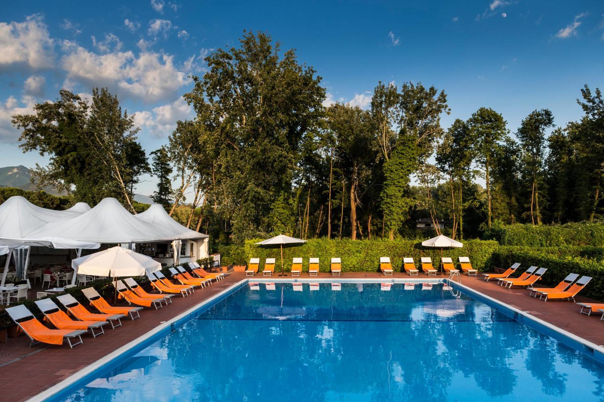 Una Hotels Forte Dei Marmi Exterior foto